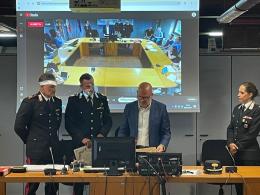 Salvano la vita a una donna: premiati i carabinieri eroi